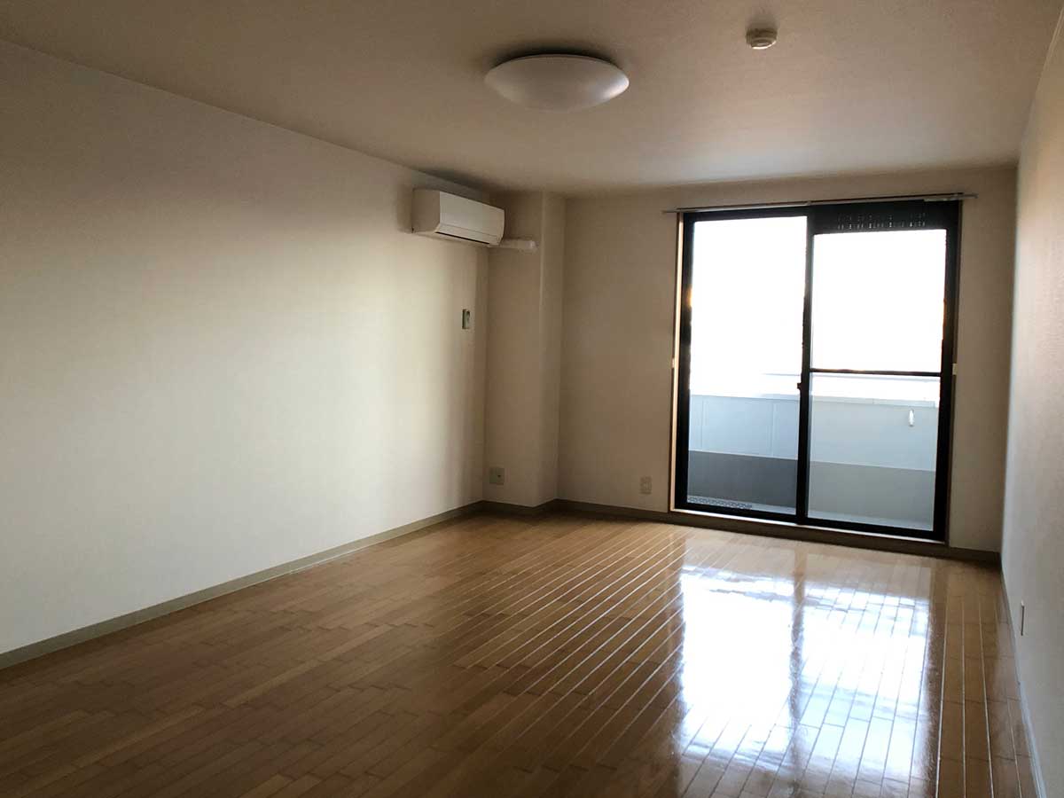 掲載している写真はAIにより外の景色までくっきり